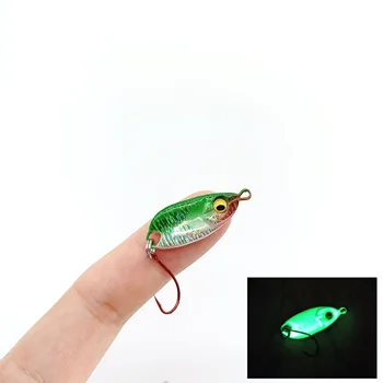 DUODUOYU 1PCS Mini Luminosa Colher de Atrair 3g/5,5 g de Micro Metal da Isca de Pesca de disco Rígido de Lantejoulas Isca Spinner Colher Com um forte Gancho Único